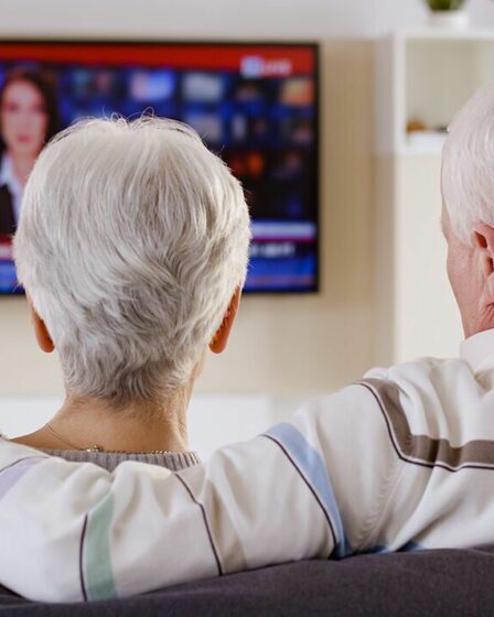 Un groupe de campagne demande le maintien de la télévision traditionnelle par antenne jusqu'en 2040