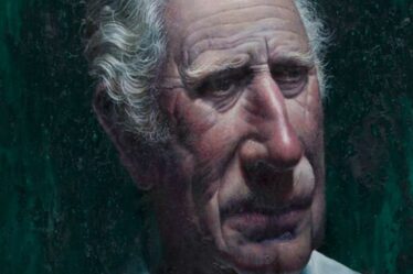 Un nouveau portrait du roi Charles dévoilé aujourd'hui – et il est loin d'être flatteur