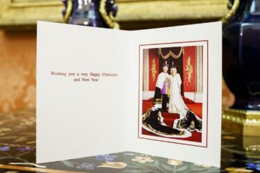 Le roi Charles et la reine Camilla choisissent une photo de couronnement pour leur carte de Noël annuelle