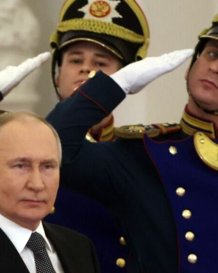 Poutine est embarrassé car des armes obsolètes rendent "pratiquement impossible" la surcharge de l'Ukraine