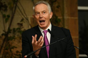 Un député furieux exige que Sir Tony Blair soit déchu de son titre de chevalier après avoir « induit la Chambre des Communes en erreur »
