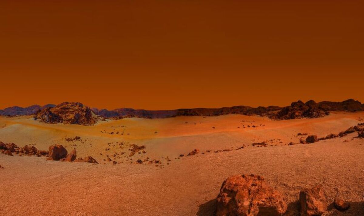Un passionné d'OVNI « prouve » la vie sur Mars après avoir découvert un extraterrestre en train de bronzer sur une image de la NASA