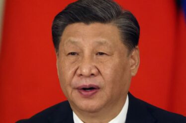 La Chine suscite les craintes de la Troisième Guerre mondiale alors que Xi « purge » son armée pour faire venir des loyalistes « prêts à se battre »