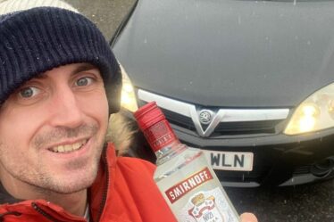 L'astuce d'un homme à 7,99 £ avec de la vodka pour arrêter le gel du pare-brise de la voiture et gagner 10 minutes chaque matin