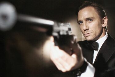 Les chances de James Bond sont réduites pour les étoiles montantes en course pour remplacer Daniel Craig dans le rôle de 007