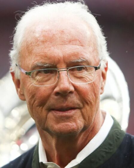 L'hommage émouvant du Bayern Munich à Franz Beckenbauer alors que "le monde s'assombrit" après sa mort