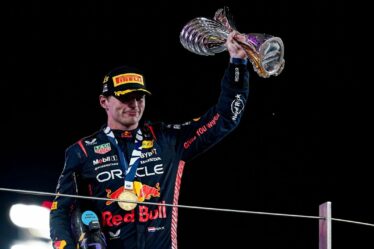 Max Verstappen révèle une interdiction dans son contrat alors que Red Bull garde la star en laisse serrée