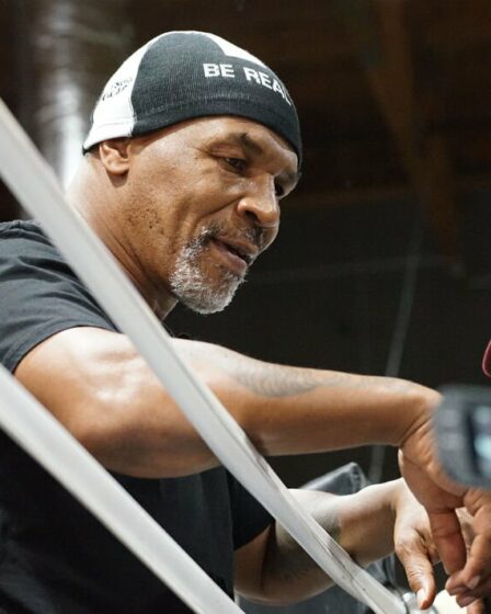 Mike Tyson vise un deuxième retour en boxe avec un combat contre la légende du MMA