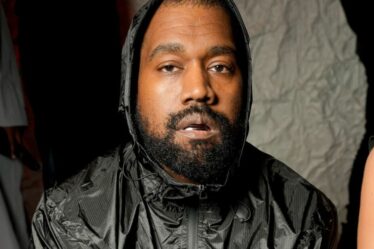Kanye West ferme son compte Instagram alors qu'il insiste sur le fait que "je m'appelle Ye" dans un message en colère