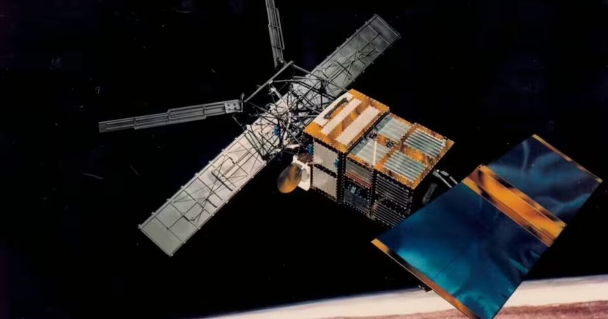 Le « satellite Grand-père » de deux tonnes lancé dans les années 90 devrait retomber sur Terre