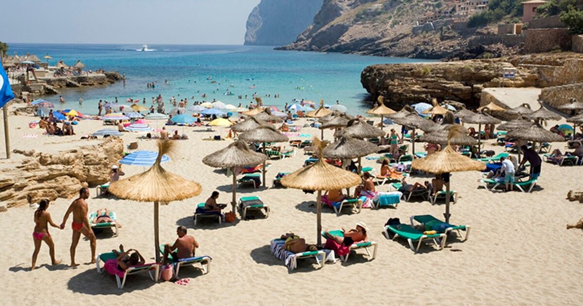 Les touristes britanniques ont émis un avertissement de vacances en Espagne contre le nouveau projet d'interdiction de certains vols