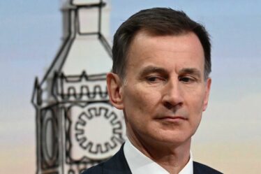 Jeremy Hunt déclare qu'il est de son « devoir moral » de réduire les impôts alors qu'il finalise son budget