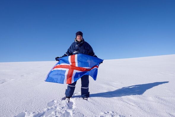 L'explorateur Chris Brown en Islande
