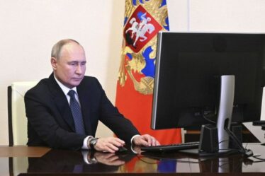 Élection russe EN DIRECT : Vladimir Poutine élabore un « menu de manipulation » pour garantir la victoire
