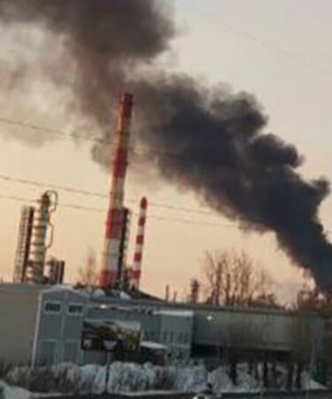 Guerre Russie-Ukraine EN DIRECT : l'élection de Vladimir Poutine plongée dans le chaos alors que les rebelles attaquent les villes