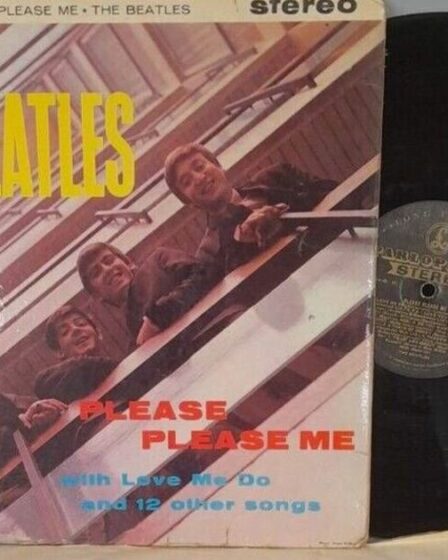 Un vinyle des Beatles "incroyablement rare" trouvé dans un magasin caritatif se vend à des milliers de personnes