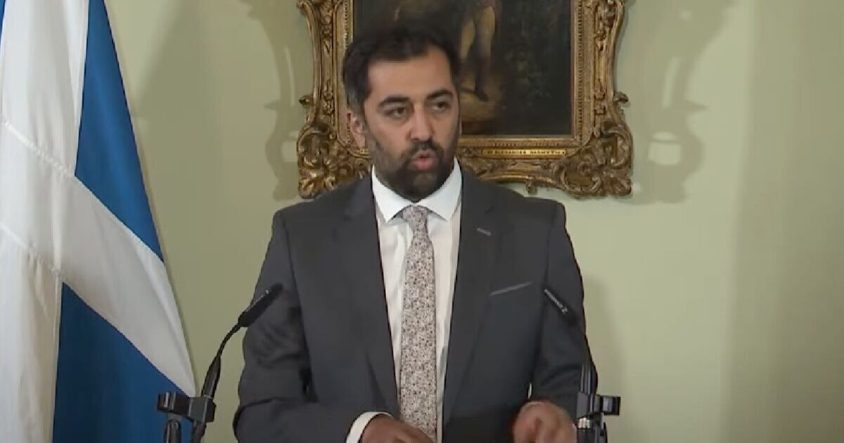 Humza Yousaf EN DIRECT : le Premier ministre fond en larmes lors d'un discours de démission émouvant