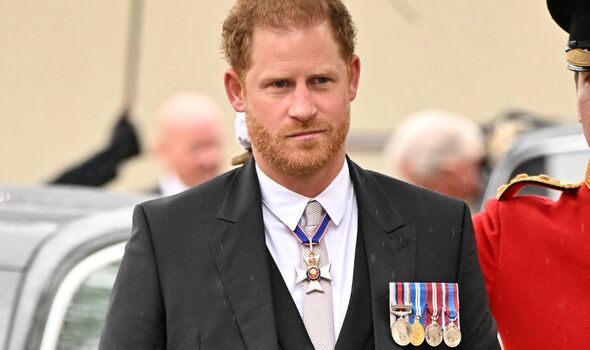 Le prince Harry assiste au couronnement du roi