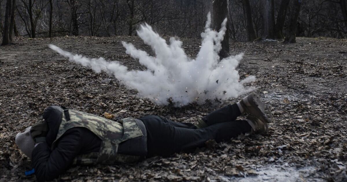 Les troupes de Poutine utilisent du « gaz illégal » sur le champ de bataille dans une tentative désespérée de gagner la guerre en Ukraine