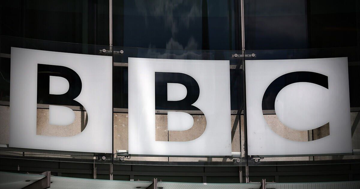 Un présentateur de premier plan de la BBC démissionne après 35 ans en raison de coupes budgétaires et d'appels à la suppression de l'émission