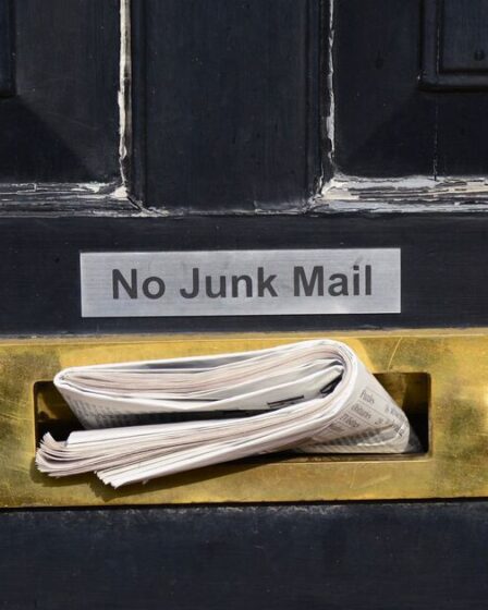 Ignorez le coup à la porte ou la lettre avant les élections et faites face à une amende de 80 £ pour les ménages avertis