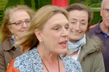 Joanna Hardy de BBC Antique Roadshow choque l'invité avec une évaluation époustouflante à cinq chiffres