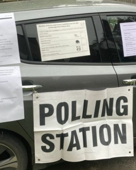 Les élections locales sont désastreuses : les électeurs sont contraints de voter hors du coffre de leur voiture après le lock-out du personnel
