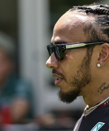 Lewis Hamilton a averti qu'il pourrait devoir faire face à un comportement « antisportif » chez Ferrari