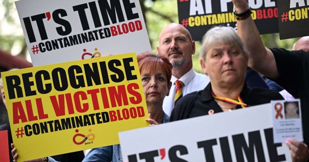 Scandale du sang infecté EN DIRECT : une « dissimulation » interne qui a fait plus de 3 000 morts