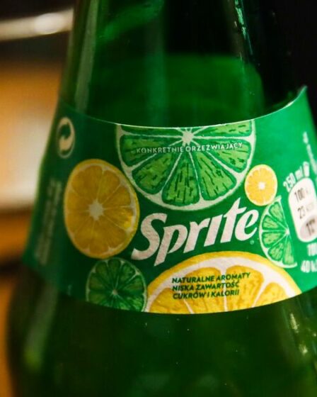 Un homme se fait tatouer "Sprite" – mais les gens remarquent un problème hilarant