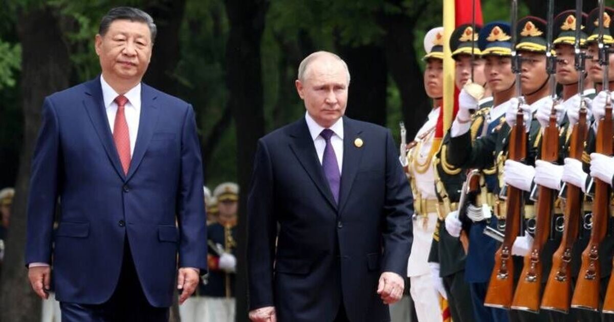 Vladimir Poutine « visiblement tendu » lors de la réunion de Xi Jinping alors qu'un expert révèle un signe révélateur