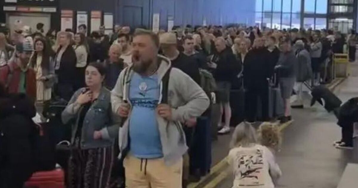 Chaos à l’aéroport de Manchester : la fureur éclate alors que TOUS les vols sont annulés après une importante coupure de courant