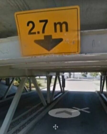 Des gens en colère après qu'un conducteur de Google Maps ait été pris dans une erreur maladroite sur un pont
