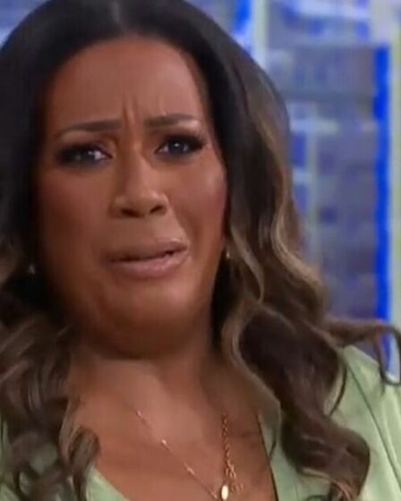 La réaction en quatre mots d'Alison Hammond au visage rouge alors que le chef de This Morning devient affectueux à l'antenne