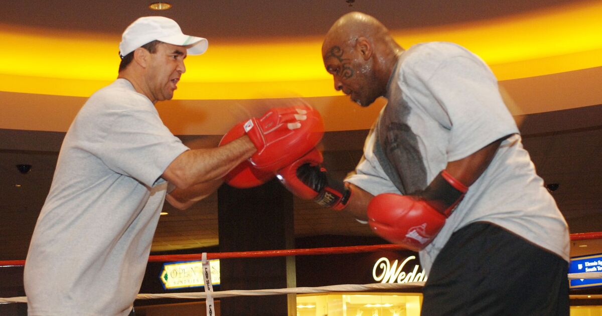 L'ancien entraîneur de Mike Tyson est déterminé à voir Jake Paul se battre après une expérience de mort imminente