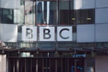 Les téléspectateurs de la BBC sont furieux de la suppression d'un drame bien-aimé malgré d'énormes audiences