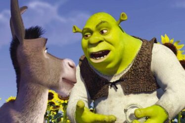 Shrek au casting maintenant alors qu'Eddie Murphy confirme le cinquième film et le spin-off de Donkey