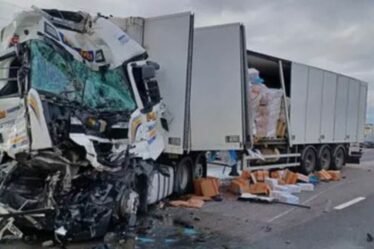 Trafic M6 EN DIRECT : Retards de trois heures après une collision de cinq camions avec des conducteurs coincés sur 15 milles