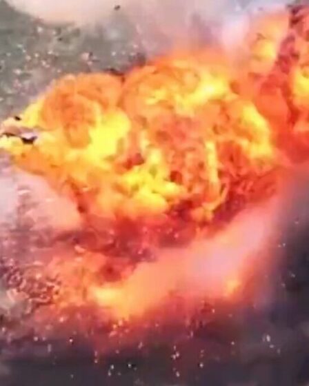 Un char russe détruit par une énorme boule de feu lors d'une frappe de drone de précision en Ukraine