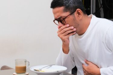 Un homme publie une photo de son petit-déjeuner en ligne, mais les gens pensent que cela ressemble plus à un « chat malade »