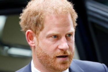 La réponse déchirante de 8 mots du prince Harry après que le roi Charles l'a expulsé de Frogmore