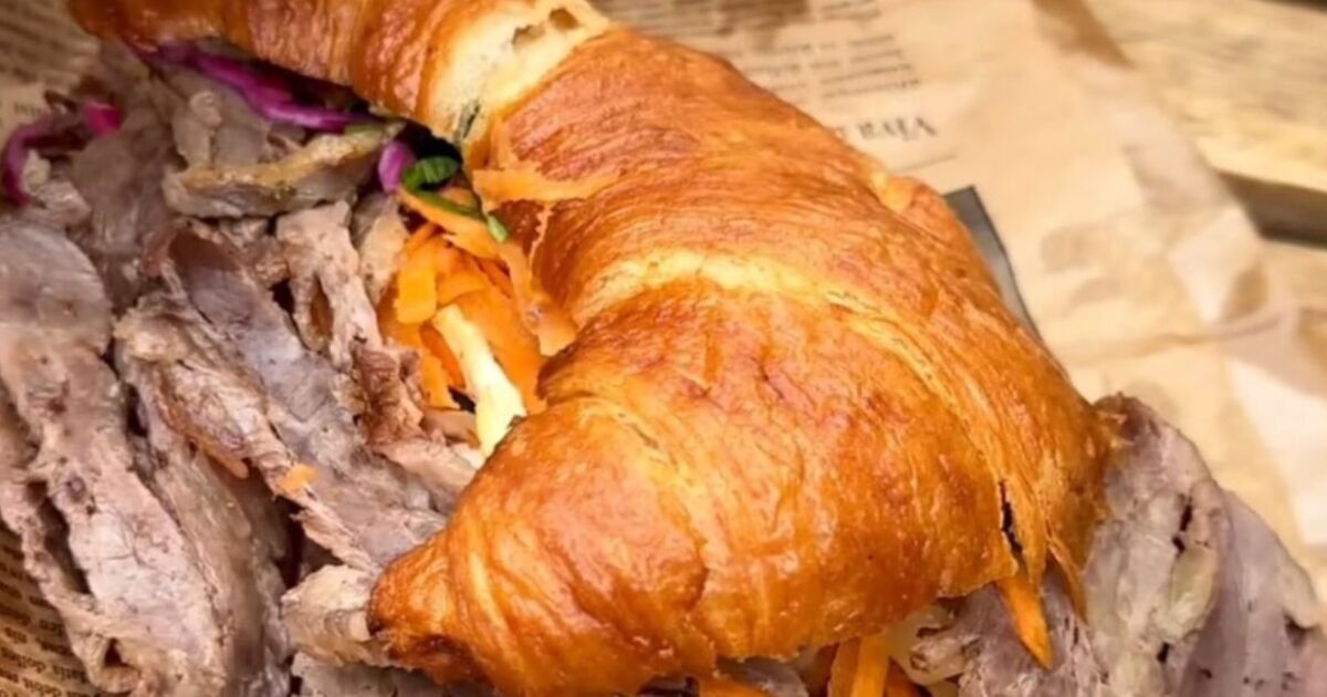 Les Allemands inventent le controversé « croissant au kebab » – une opinion partagée