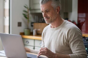 Les épargnants en retraite confrontés à un problème d'allègement fiscal alors que le HMRC publie des directives