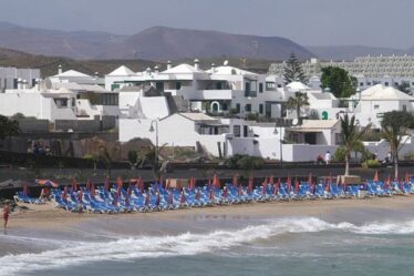 Un touriste britannique meurt sur une plage de Lanzarote « devant sa famille »