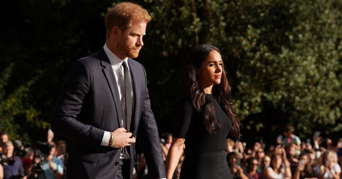 Famille royale EN DIRECT : le prince Harry et Meghan ont reçu un avertissement brutal de huit mots leur demandant de « se réhabiliter »