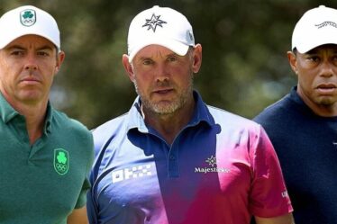 Lee Westwood répond froidement à Rory McIlroy et Tiger Woods, commente « l'âne » et s'excuse