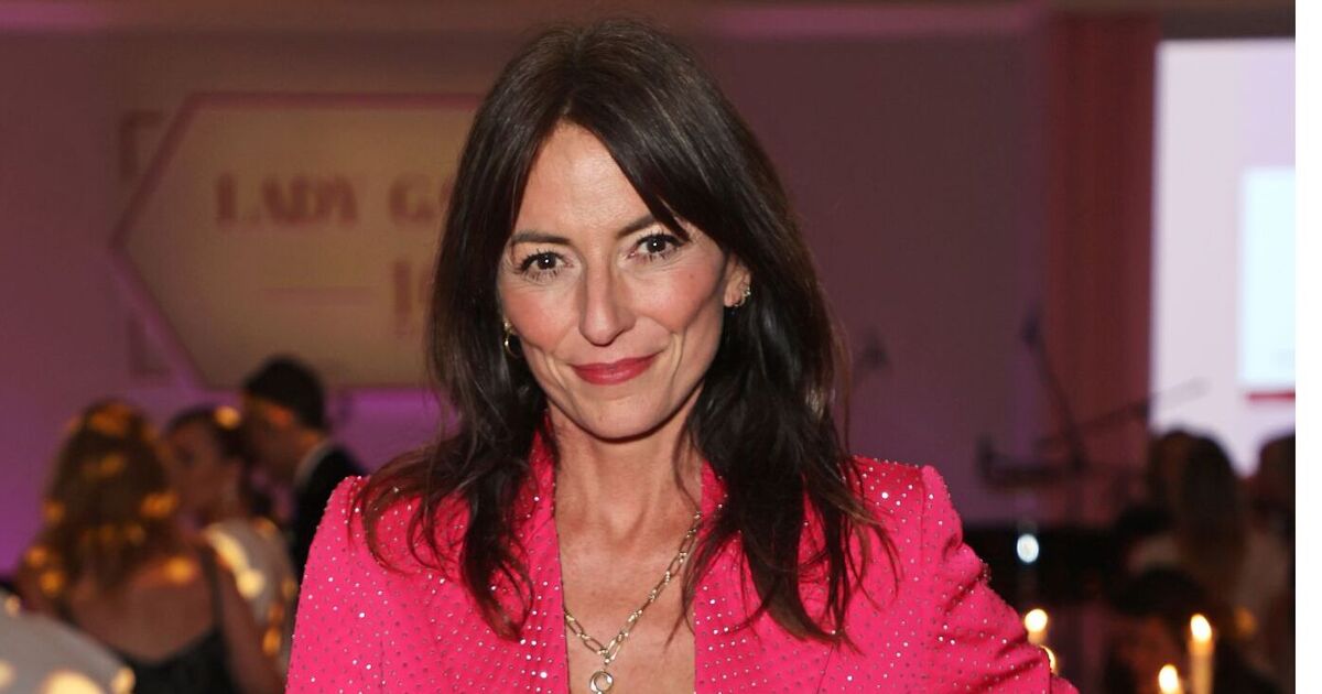 Davina McCall raconte sa honte et ses « sanglots pendant 90 jours » alors qu'elle luttait pour devenir sobre