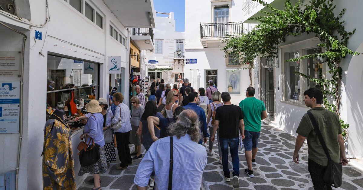 Désespoir sur une autre jolie île grecque alors que les touristes sont accusés de « ruiner 70 % de sa beauté »