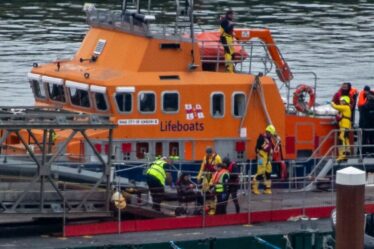 Deux migrants meurent dans un « incident tragique » alors qu'ils tentaient de traverser la Manche