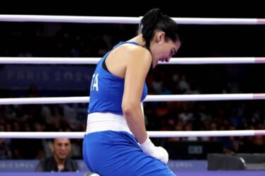 Le boxeur olympique qui a abandonné après 46 secondes a reçu une énorme récompense malgré sa défaite